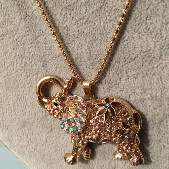 Rhinestone Elephant Pendant Necklace - Costume Jewlery NEW   Dr6 - Picture 6 of 6